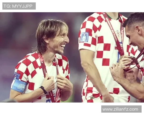 克罗地亚11号足球明星的辉煌历程与传奇瞬间回顾